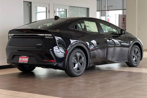 Midnight Black 2026 Toyota Prius Plug-In Hybrid SE