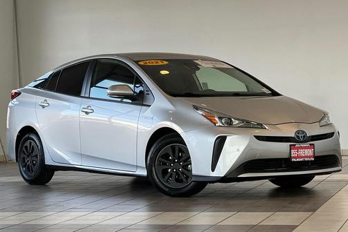 2021 Toyota Prius LE