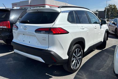 Wind Chill Pearl 2024 Toyota Corolla Cross XLE