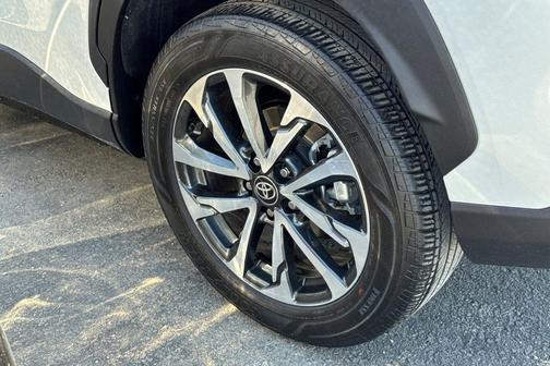 Wind Chill Pearl 2024 Toyota Corolla Cross XLE