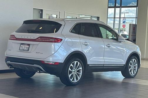 2017 Lincoln MKC Select