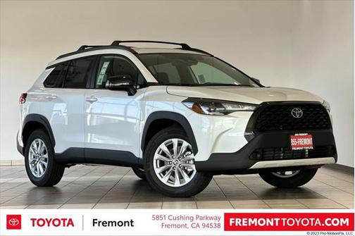 2025 Toyota Corolla Cross LE