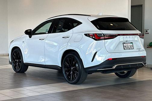2024 Lexus NX 450h+ F SPORT Handling