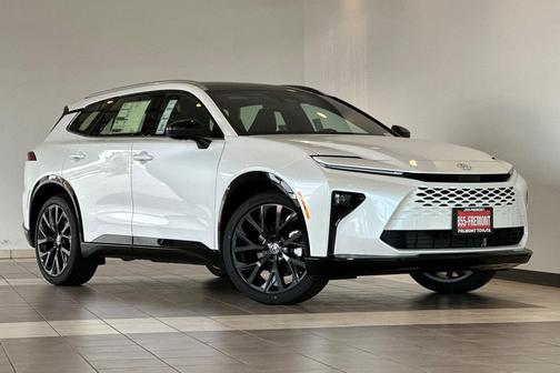 2025 Toyota Crown Signia Limited