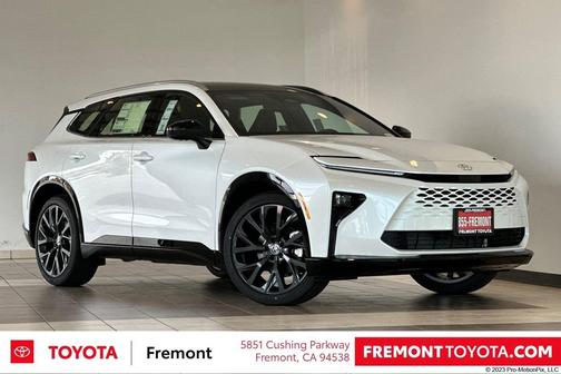 2025 Toyota Crown Signia Limited