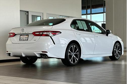 2018 Toyota Camry SE
