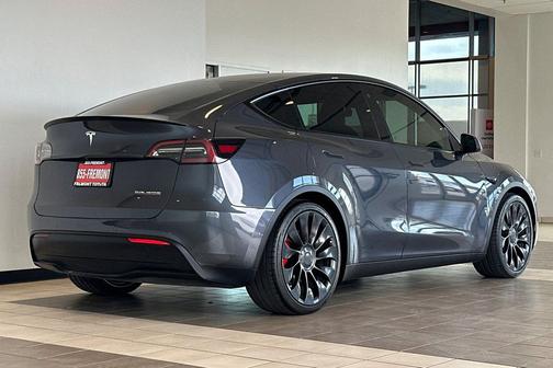 2022 Tesla Model Y Performance Dual Motor All-Wheel Drive