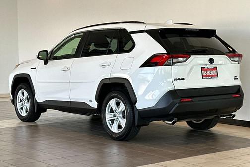 2020 Toyota RAV4 Hybrid XLE