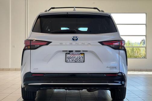 2024 Toyota Sienna Platinum