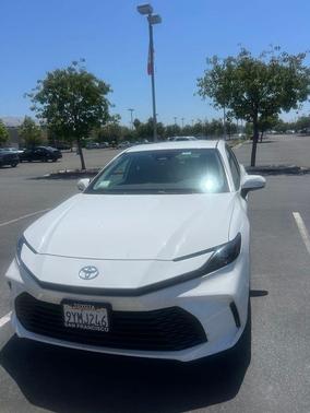 Ice Cap 2026 Toyota Camry LE