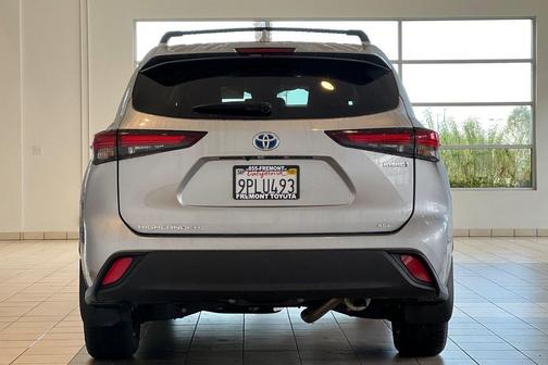2024 Toyota Highlander Hybrid XLE