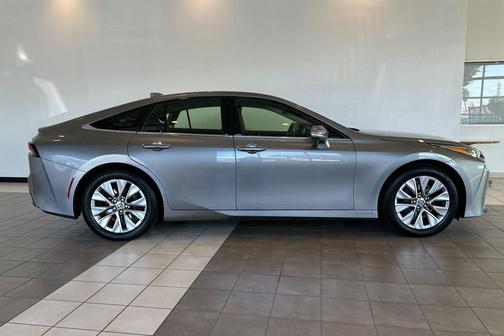 2021 Toyota Mirai Base