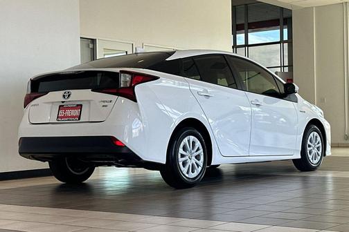 2022 Toyota Prius L