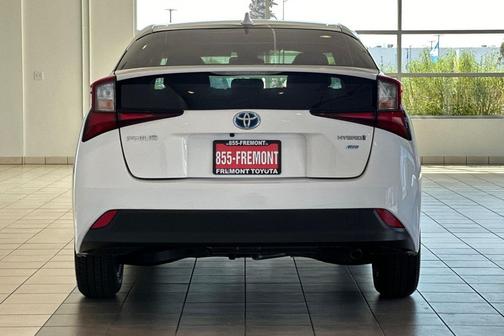 2022 Toyota Prius L