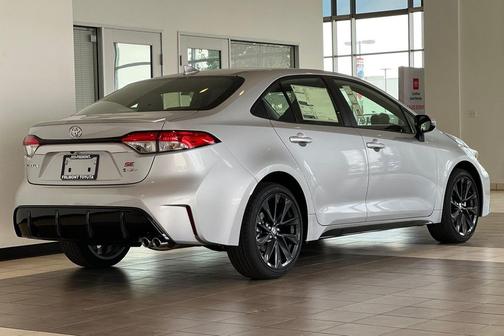 2026 Toyota Corolla Hybrid SE