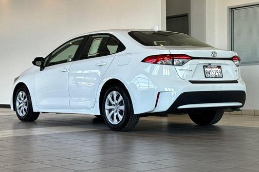 Super White 2021 Toyota Corolla LE