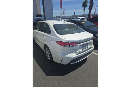 Super White 2021 Toyota Corolla LE