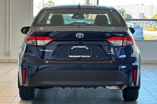 2025 Toyota Corolla Hybrid LE
