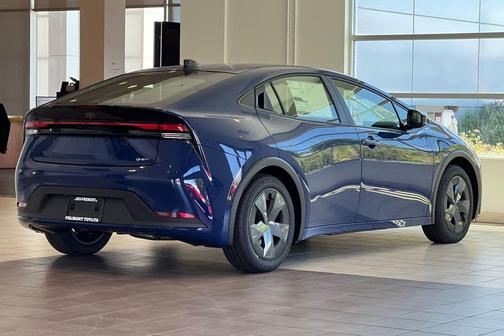 Reservoir Blue 2026 Toyota Prius LE