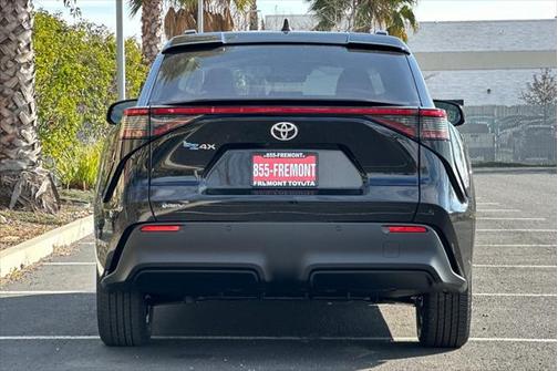 2025 Toyota bZ4X XLE