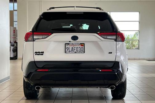 2024 Toyota RAV4 Prime SE