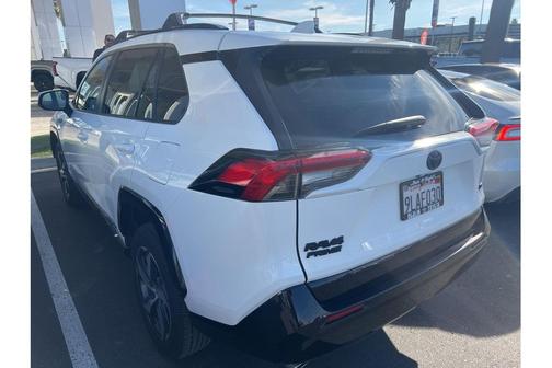 2024 Toyota RAV4 Prime SE