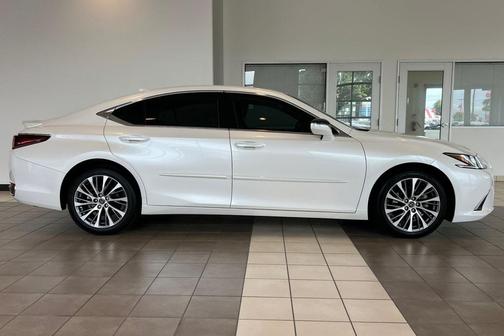 2021 Lexus ES 250 Base