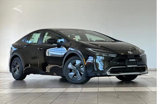 2025 Toyota Prius L