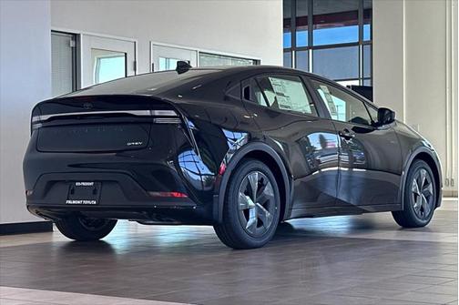 2025 Toyota Prius L