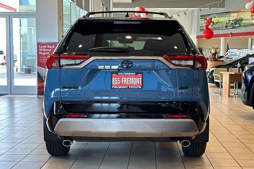 2025 Toyota RAV4 Hybrid SE