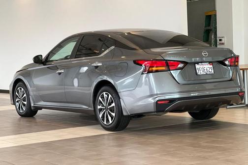 2023 Nissan Altima S FWD