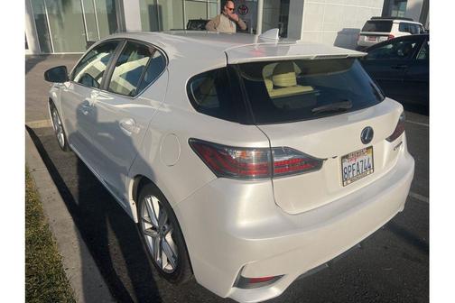 2017 Lexus CT 200h Base