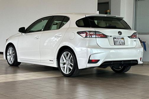 2017 Lexus CT 200h Base