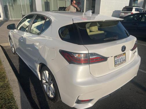 2017 Lexus CT 200h Base