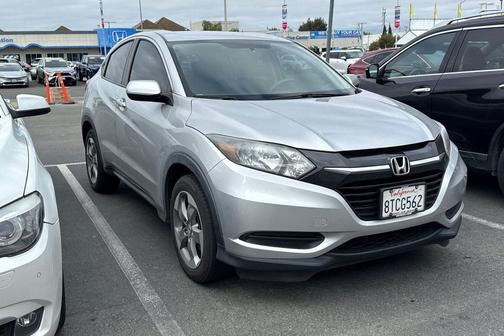 Alabaster Silver Metallic 2016 Honda HR-V LX