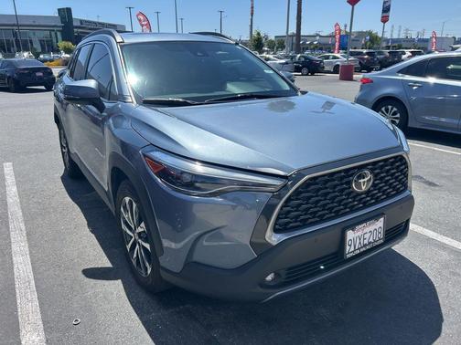 Celestite 2022 Toyota Corolla Cross XLE