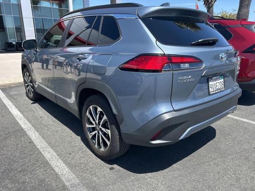 Celestite 2022 Toyota Corolla Cross XLE