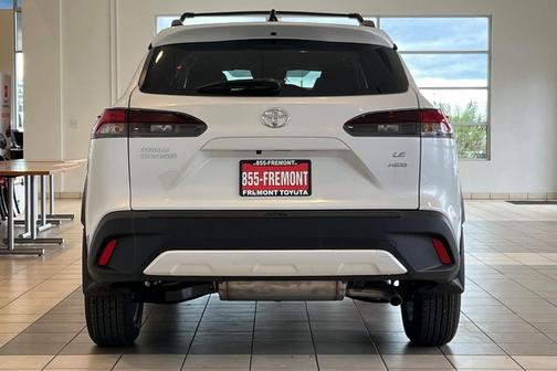 2026 Toyota Corolla Cross LE