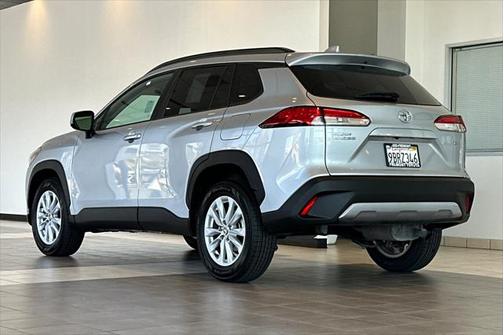 2022 Toyota Corolla Cross LE