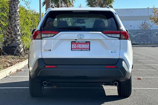 2025 Toyota RAV4 Hybrid LE