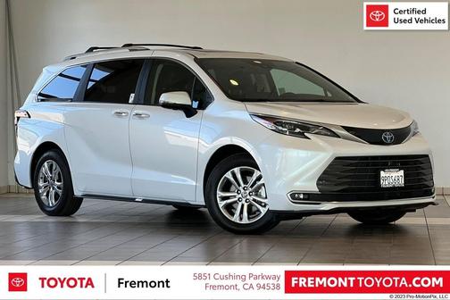 2024 Toyota Sienna Platinum 7 Passenger