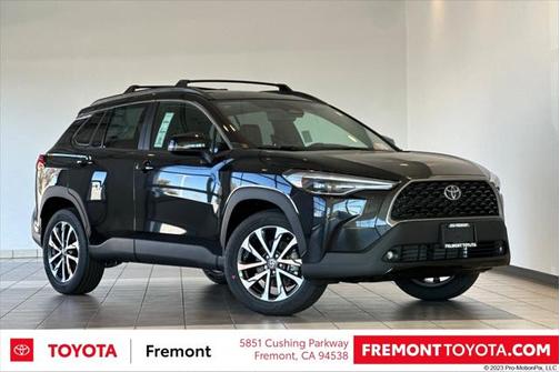 2025 Toyota Corolla Cross XLE
