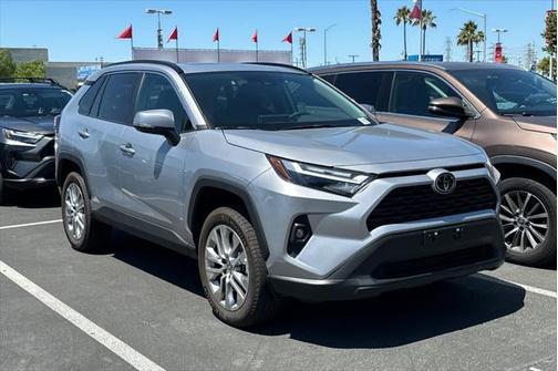 2024 Toyota RAV4 XLE Premium
