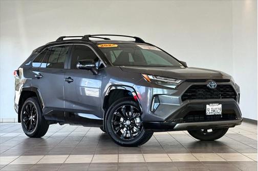 2024 Toyota RAV4 Hybrid SE