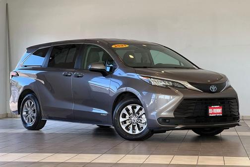 2021 Toyota Sienna LE
