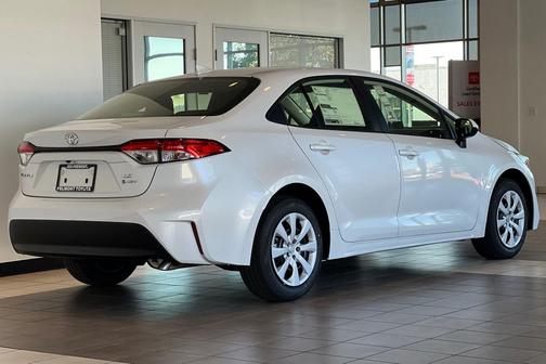 2026 Toyota Corolla Hybrid LE