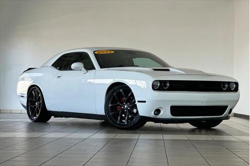 2021 Dodge Challenger SXT