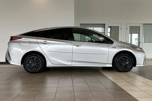 2022 Toyota Prius Prime XLE