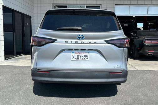 2023 Toyota Sienna XLE