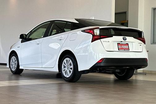 2022 Toyota Prius L